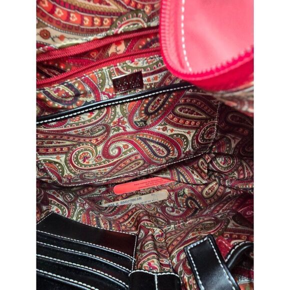 Maxx New York Red & Black Hobo Bag With Paisley Interior & Matching Pouch - Picture 3 of 7